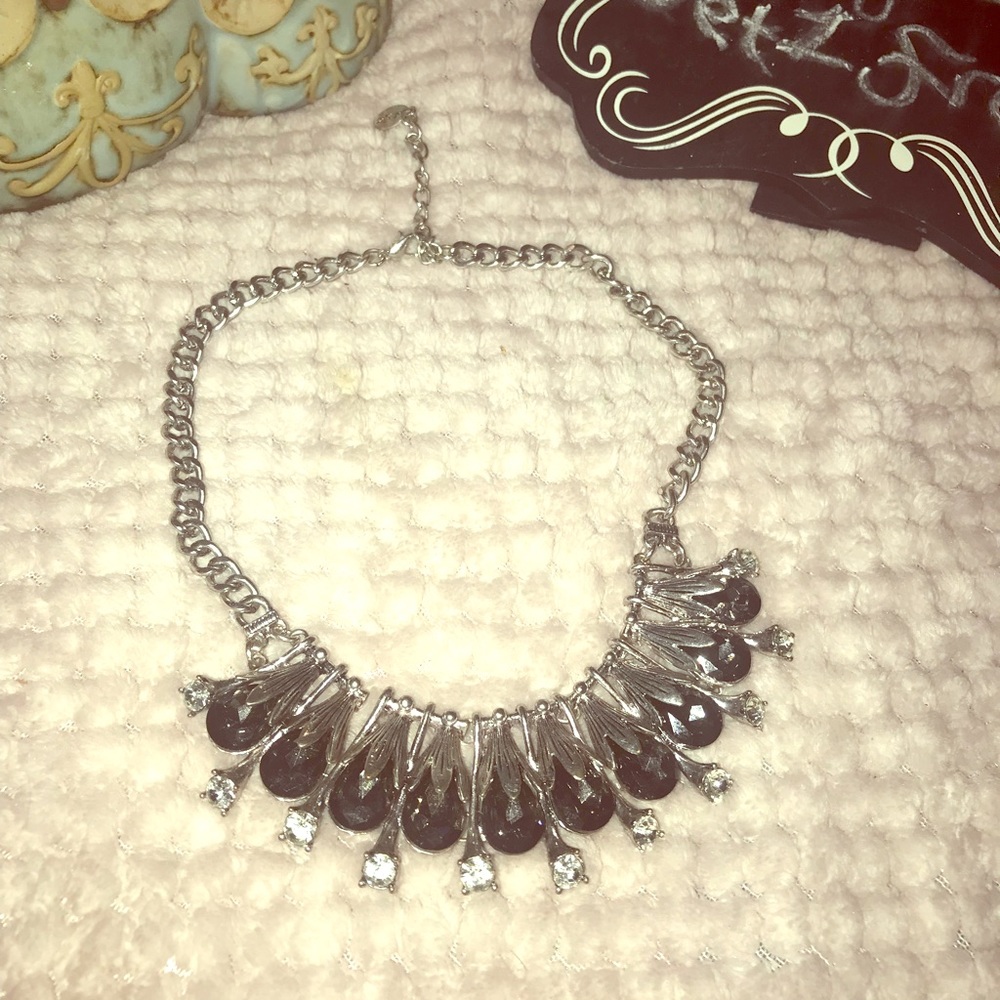 Women’s necklace